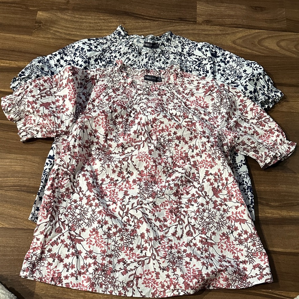 White Short-Sleeve Floral Top with Red Print bundle